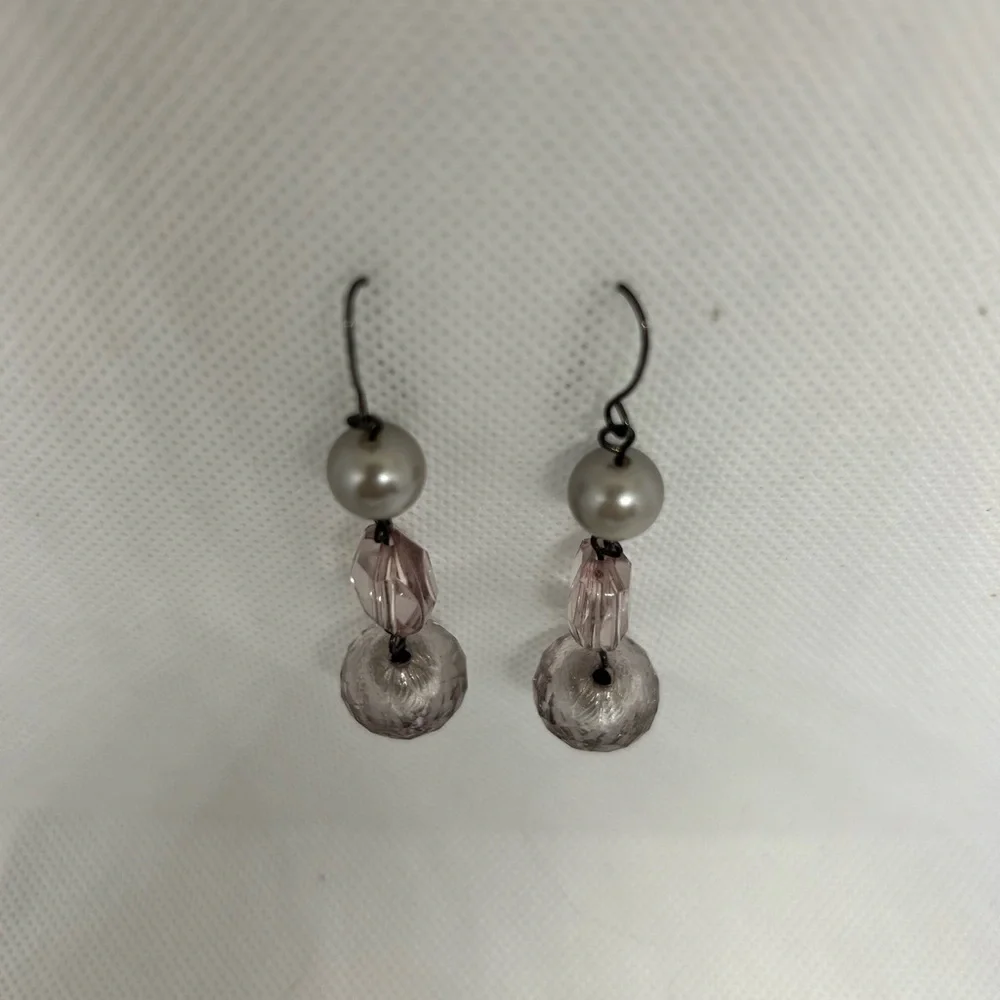 Grey Faux Pearl and Mauve Faceted Glass Bead Drop‎ Earrings Gunmetal Hooks